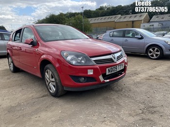 Location: Leeds - 2009 VAUXHALL ASTRA SXI TWINPORT 5 Door Hatchback REG: ND09TTY, Keys: No, MOT Expiry date: 09-11-2025, 1364 Petrol, 5 Speed Manual Petrol, Former Keepers: 3
