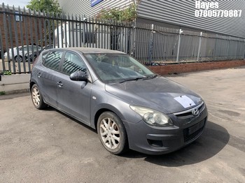 Location: Hayes - 2010 HYUNDAI I30 COMFORT 5 Door Hatchback REG: CP10NJJ, Keys: No, MOT Expiry date: 19/02/2027, 1591 Petrol, 5 Speed Manual Petrol, Former Keepers: 3