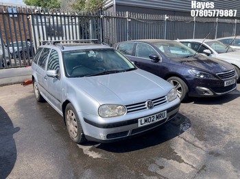 Location: Hayes - 2002 VOLKSWAGEN GOLF S AUTO Estate REG: LM02MRU, Keys: No, MOT Expiry date: 25/05/2027, 1590 Petrol, 4 Speed Auto Petrol, Former Keepers: 9