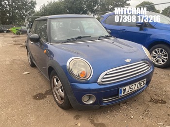 Location: Mitcham - 2007 MINI ONE 3 Door Hatchback REG: WJ57OED, Keys: No, MOT Expiry date: 30/03/2026, 1397 Petrol, 6 Speed Manual Petrol, Former Keepers: 9