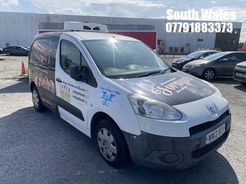 Location: South Wales - 2013 PEUGEOT PARTNER 850 S L1 HDI Panel Van REG: WN13BOV, Keys: No, MOT Expiry date: 13/08/2026, 1560 Diesel, 5 Speed Manual Diesel, Former Keepers: 5