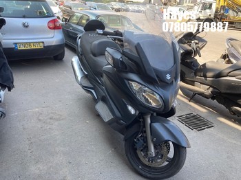 NOTE: ATF Registered Buyers ONLY - Location: Hayes - 2015 SUZUKI AN 650 ZL5 Scooter REG: LT15JVE, Keys: No, MOT Expiry date: 30/01/2019, 638 Petrol, Automatic, Former Keepers: 3