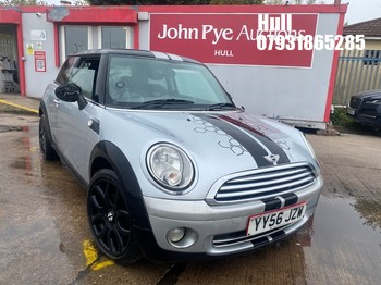 Location: Hull - 2006 MINI COOPER 3 Door Hatchback REG: YY56JZW, Keys: No, MOT Expiry date: 27/08/2025, 1598 Petrol, 6 Speed Manual Petrol, Former Keepers: 8