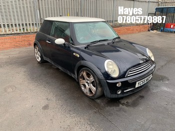 Location: Hayes - 2005 MINI MINI COOPER 3 Door Hatchback REG: YC55WGP, Keys: No, MOT Expiry date: 31/10/2025, 1598 Petrol, 5 Speed Manual Petrol, Former Keepers: 10