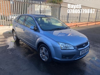 Location: Hayes - 2005 FORD FOCUS GHIA AUTO 5 Door Hatchback REG: EK55XUH, Keys: No, MOT Expiry date: 17/09/2026, 1596 Petrol, 4 Speed Auto Petrol, Former Keepers: 9