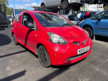 Location: Stapleford - 2006 TOYOTA AYGO VVT-I 3 Door Hatchback REG: ND06EEX, Keys: Yes, MOT Expiry date: 03/04/2027, 998 Petrol, 5 Speed Manual Petrol, Former Keepers: 5