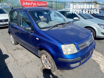 Location: Belvedere - 2005 FIAT PANDA ELEGANZA 5 Door Hatchback REG: LY54UPP, Keys: No, MOT Expiry date: 26/02/2025, 1242 Petrol, 5 Speed Manual Petrol, Former Keepers: 4