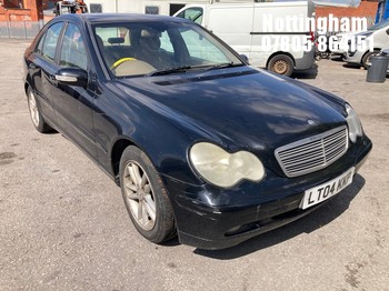 Location: Nottingham - 2004 MERCEDES C200 CDI CLASSIC SE AUTO 4 Door Saloon REG: LT04KKP, Keys: No, MOT Expiry date: 21/06/2026, 2148 Diesel, 5 Speed Auto Diesel, Former Keepers: 6