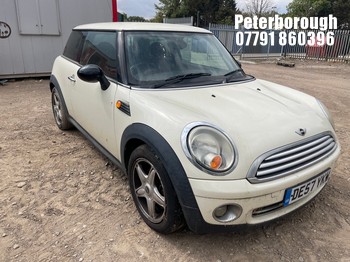 Location: Peterborough - 2007 MINI ONE 3 Door Hatchback REG: DE57YKW, Keys: No, MOT Expiry date: 17/10/2026, 1397 Petrol, 6 Speed Manual Petrol, Former Keepers: 5