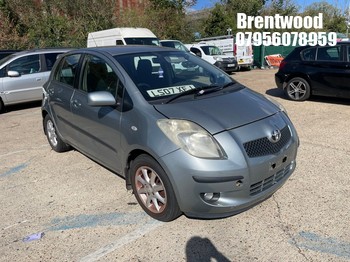 Location: Brentwood - 2007 TOYOTA YARIS SR 5 Door Hatchback REG: LS07XFJ, Keys: No, MOT Expiry date: 15/04/2026, 1296 Petrol, 5 Speed Manual Petrol, Former Keepers: 3