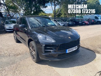 Location: Mitcham - 2019 PORSCHE MACAN S S-A Estate REG: RK19FYW, Keys: No, MOT Expiry date: 05/04/2026, 2995 Petrol, 7 Speed S-Auto Petrol, Former Keepers: 3