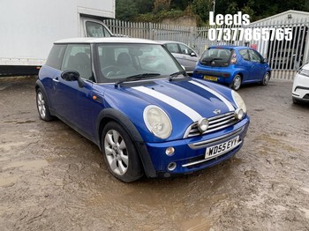 Location: Leeds - 2005 MINI MINI COOPER 3 Door Hatchback REG: WD55EYY, Keys: No, MOT Expiry date: 05-08-2025, 1598 Petrol, 5 Speed Manual Petrol, Former Keepers: 3