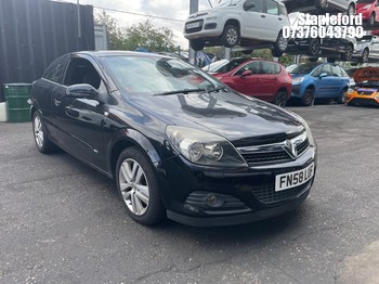 Location: Stapleford - 2008 VAUXHALL ASTRA SXI 3 Door Hatchback REG: FN58LUF, Keys: Yes, MOT Expiry date: 18/12/2026, 1598 Petrol, 5 Speed Manual Petrol, Former Keepers: 5