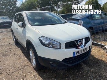 Location: Mitcham - 2012 NISSAN QASHQAI ACENTA IS 5 Door Hatchback REG: PE12BPY, Keys: No, MOT Expiry date: 12/10/2026, 1598 Petrol, 5 Speed Manual Petrol, Former Keepers: 4