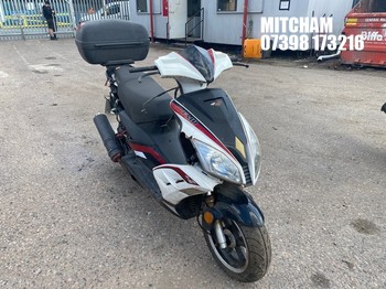 Location: Mitcham - 2016 LEXMOTO FMR 125 WY 125 T-74 Motorcycle REG: GK16UMZ, Keys: No, MOT Expiry date: 16/09/2020, 125 Petrol, AUTOMATIC, Former Keepers: 7