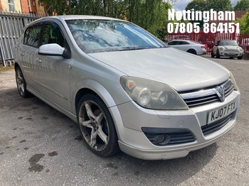 Location: Nottingham - 2007 VAUXHALL ASTRA SRI XP 5 Door Hatchback REG: KJ07FTX, Keys: No, MOT Expiry date: 07/03/2027, 1796 Petrol, 5 Speed Manual Petrol, Former Keepers: 11