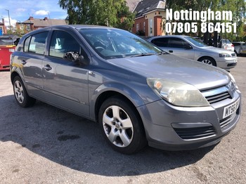 Location: Nottingham - 2007 VAUXHALL ASTRA CLUB TWINPORT 5 Door Hatchback REG: MT56BYY, Keys: No, MOT Expiry date: 21/04/2026, 1364 Petrol, 5 Speed Manual Petrol, Former Keepers: 3