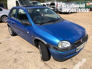 Location: Brentwood - 2000 VAUXHALL CORSA CLUB 16V AUTO 3 Door Hatchback REG: W607XOF, Keys: No, MOT Expiry date: 25.04.2026, 1199 Petrol, 4 Speed Auto Petrol, Former Keepers: 3