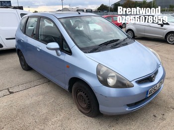 Location: Brentwood - 2002 HONDA JAZZ SE 5 Door Hatchback REG: AE52JZX, Keys: No, MOT Expiry date: 22/01/2027, 1339 Petrol, 5 Speed Manual Petrol, Former Keepers: 8