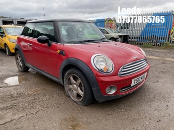 Location: Leeds - 2010 MINI COOPER 3 Door Hatchback REG: YG10KKL, Keys: No, MOT Expiry date: 17-06-2026, 1598 Petrol, 6 Speed Manual Petrol, Former Keepers: 4