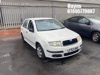 Location: Hayes - 2002 SKODA FABIA CLASSIC 16V 5 Door Hatchback REG: LF52UKD, Keys: No, MOT Expiry date: 16/06/2026, 1390 Petrol, 4 Speed Auto Petrol, Former Keepers: 7