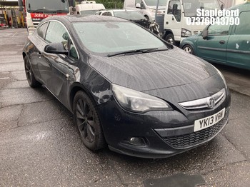 Location: Stapleford - 2013 VAUXHALL ASTRA GTC SRI S/S 3 Door Hatchback REG: YK13VRN, Keys: Yes, MOT Expiry date: 15/06/2026, 1362 Petrol, 6 Speed Manual Petrol, Former Keepers: 5