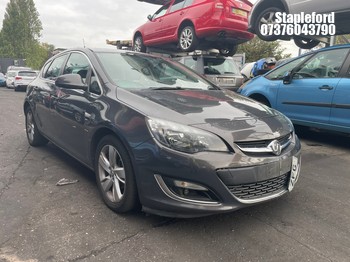 Location: Stapleford - 2014 VAUXHALL ASTRA SRI 5 Door Hatchback REG: NV14ZFG, Keys: Yes, MOT Expiry date: 20/03/2027, 1598 Petrol, 5 Speed Manual Petrol, Former Keepers: 5