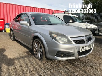 Location: Edinburgh - 2007 VAUXHALL VECTRA SRI 5 Door Hatchback REG: FL07FLP, Keys: No, MOT Expiry date: 13/11/2026, 1796 Petrol, 5 Speed Manual Petrol, Former Keepers: 5