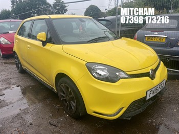 Location: Mitcham - 2015 MG 3 STYLE VTI-TECH 5 Door Hatchback REG: FV15FZJ, Keys: No, MOT Expiry date: 08/07/2025, 1498 Petrol, 5 Speed Manual Petrol, Former Keepers: 2