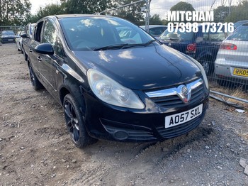 Location: Mitcham - 2007 VAUXHALL CORSA CLUB A/C AUTO 5 Door Hatchback REG: AO57SXL, Keys: No, MOT Expiry date: 27/03/2026, 1364 Petrol, 5 Speed Auto Petrol, Former Keepers: 11