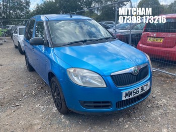 Location: Mitcham - 2007 SKODA ROOMSTER 1 16V 85 5 Door Hatchback REG: MM56BCY, Keys: No, MOT Expiry date: 27/01/2027, 1390 Petrol, 5 Speed Manual Petrol, Former Keepers: 9