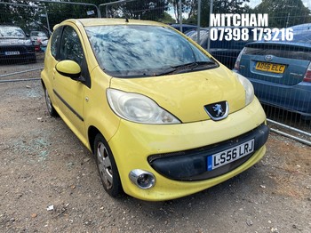 Location: Mitcham - 2006 PEUGEOT 107 URBAN 3 Door Hatchback REG: LS56LRJ, Keys: No, MOT Expiry date: 11/08/2026, 998 Petrol, 5 Speed Manual Petrol, Former Keepers: 10