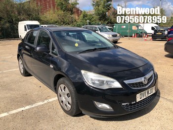 Location: Brentwood - 2011 VAUXHALL ASTRA EXCLUSIV 113 5 Door Hatchback REG: DV11WJU, Keys: No, MOT Expiry date: 31/01/2025, 1598 Petrol, 5 Speed Manual Petrol, Former Keepers: 7