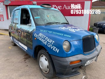 Location: Hull - 2005 LONDON TAXIS INT TXII SILVER AUTO Taxi REG: LC05UPM, Keys: No, MOT Expiry date: 24/10/2021, 2402 Diesel, Auto Diesel, Former Keepers: 5