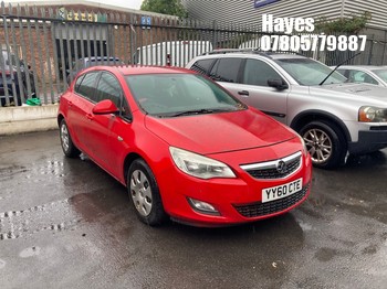 Location: Hayes - 2010 VAUXHALL ASTRA EXCLUSIV 113 5 Door Hatchback REG: YY60CTE, Keys: No, MOT Expiry date: 11/05/2026, 1598 Petrol, 5 Speed Manual Petrol, Former Keepers: 11