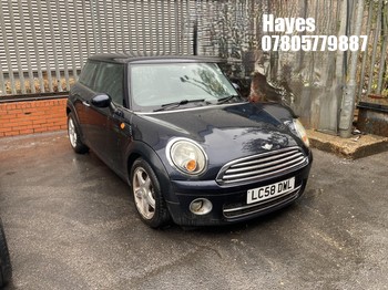 Location: Hayes - 2009 MINI COOPER D 3 Door Hatchback REG: LC58DWL, Keys: No, MOT Expiry date: 07/02/2025, 1560 Diesel, 6 Speed Manual Diesel, Former Keepers: 2