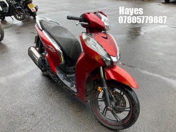 Location: Hayes - 2007 HONDA SH 125-6 Motorcycle REG: VU07NWW, Keys: No, MOT Expiry date: 29/05/2024, 125 Petrol, Automatic, Former Keepers: 10