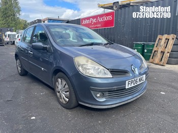 Location: Stapleford - 2006 RENAULT CLIO PRIVILEGE A 5 Door Hatchback REG: FP06NKL, Keys: Yes, MOT Expiry date: 03/05/2027, 1598 Petrol, 4 Speed Auto Petrol, Former Keepers: 11