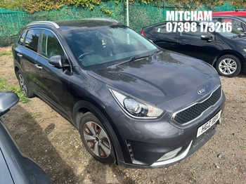 Location: MITCHAM - 2017 KIA NIRO 2 S-A Estate REG: HGZ1184, 1580cc Hybrid Electric, 6 Speed S-Auto Petrol/Electric, Former Keepers: 3, Keys: No, MOT: Expiry date10/06/2026