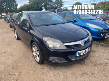 Location: Mitcham - 2008 VAUXHALL ASTRA SRI 3 Door Hatchback REG: NH08LBO, Keys: No, MOT Expiry date: 04/12/2026, 1796 Petrol, 5 Speed Manual Petrol, Former Keepers: 6