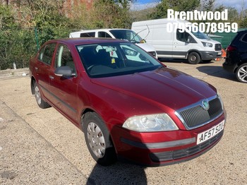 Location: Brentwood - 2007 SKODA OCTAVIA CLASSIC TDI AUTO 5 Door Hatchback REG: AF57SZU, Keys: No, MOT Expiry date: 22/09/2026, 1896 Diesel, 6 Speed Auto Diesel, Former Keepers: 8