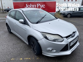 Location: South Wales - 2011 FORD FOCUS ZETEC S TURBO 5 Door Hatchback REG: CA61ENM, Keys: No, MOT Expiry date: 07/10/2026, 1596 Petrol, 6 Speed Manual Petrol, Former Keepers: 9