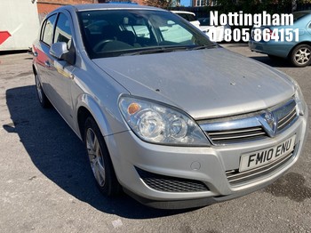 Location: Nottingham - 2010 VAUXHALL ASTRA ACTIVE 5 Door Hatchback REG: FM10ENU, Keys: No, MOT Expiry date: 11/08/2025, 1364 Petrol, 5 Speed Manual Petrol, Former Keepers: 3
