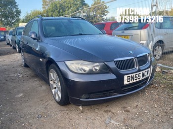 Location: Mitcham - 2005 BMW 325I SE TOURING AUTO Estate REG: BN55WCW, Keys: No, MOT Expiry date: 16/11/2026, 2497 Petrol, 6 Speed Auto Petrol, Former Keepers: 4