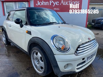 Location: Hull - 2008 MINI COOPER D 3 Door Hatchback REG: PY08KUF, Keys: No, MOT Expiry date: 24/04/2026, 1560 Diesel, 6 Speed Manual Diesel, Former Keepers: 12