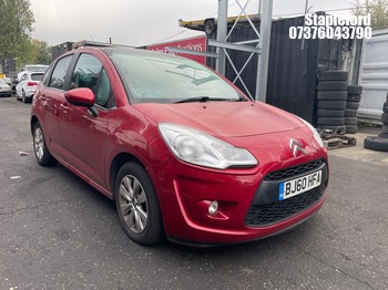 Location: Stapleford - 2010 CITROEN C3 VTR+ 5 Door Hatchback REG: BJ60HFA, Keys: Yes, MOT Expiry date: 07/02/2027, 1360 Petrol, 5 Speed Manual Petrol, Former Keepers: 3