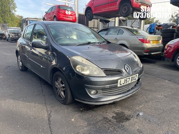 Location: Stapleford - 2007 RENAULT CLIO DYNAMIQUE TURBO 100 5 Door Hatchback REG: LJ57BXZ, Keys: Yes, MOT Expiry date: 08/11/2026, 1149 Petrol, 5 Speed Manual Petrol, Former Keepers: 2