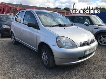 Location: Edinburgh - 2001 TOYOTA YARIS CDX AUTO 5 Door Hatchback REG: Y182MNE, Keys: No, MOT Expiry date: 27/06/2026, 1299 Petrol, 4 Speed Auto Petrol, Former Keepers: 10