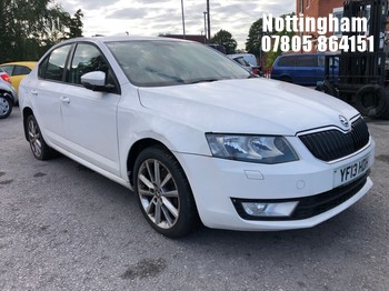 Location: Nottingham - 2013 SKODA OCTAVIA ELEGANCE TDI CR 5 Door Hatchback REG: YF13HDH, Keys: No, MOT Expiry date: 24/08/2026, 1598 Diesel, 5 Speed Manual Diesel, Former Keepers: 4