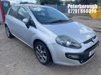 Location: Peterborough - 2011 FIAT PUNTO EVO GP 5 Door Hatchback REG: SC11DDE, Keys: No, MOT Expiry date: 16/09/2026, 1368 Petrol, 5 Speed Manual Petrol, Former Keepers: 8